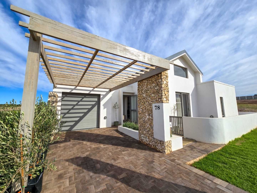 2 Bedroom Property for Sale in Stilbaai Wes Western Cape